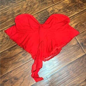 SHEIN Red Strapless Crop Top
